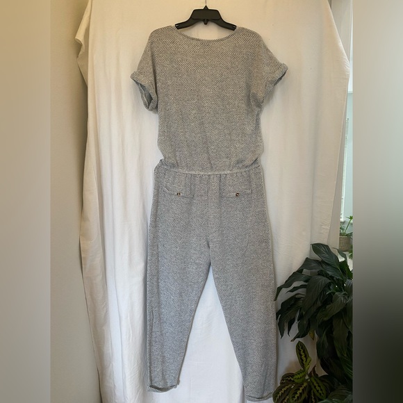 Comfy and casual jumper - Picture 3 of 5